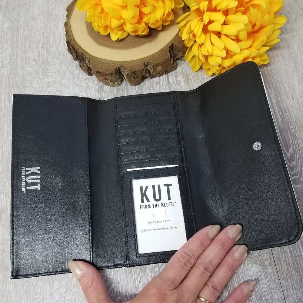 Black/White Kut From The Kloth Wallet - Picture 2 of 8